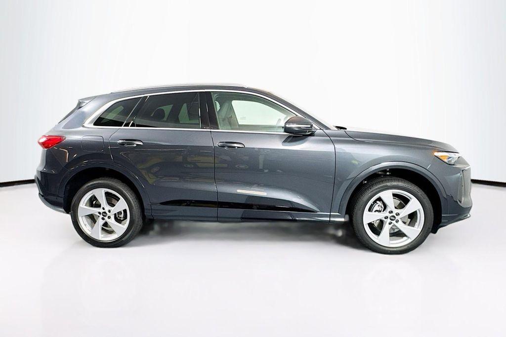 new 2025 Audi Q5 car, priced at $61,390