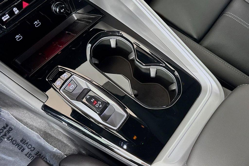 new 2025 Audi Q5 car, priced at $61,390