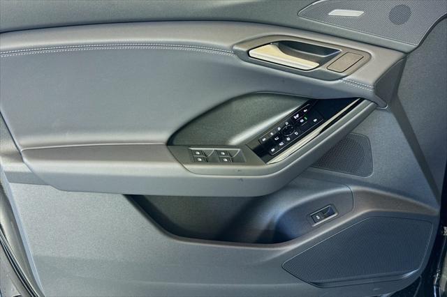 new 2025 Audi Q6 e-tron car, priced at $76,450
