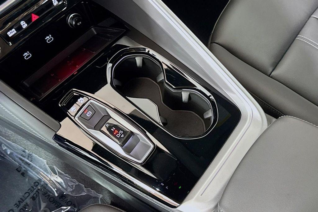 new 2025 Audi Q5 car, priced at $60,325
