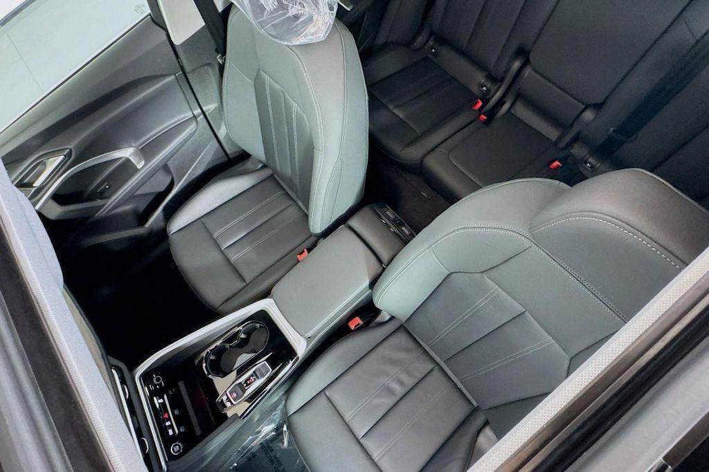 new 2025 Audi Q5 car, priced at $60,325
