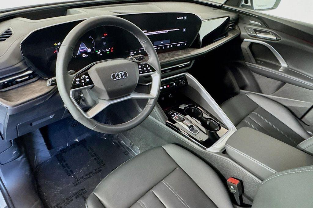 new 2025 Audi Q5 car, priced at $60,325