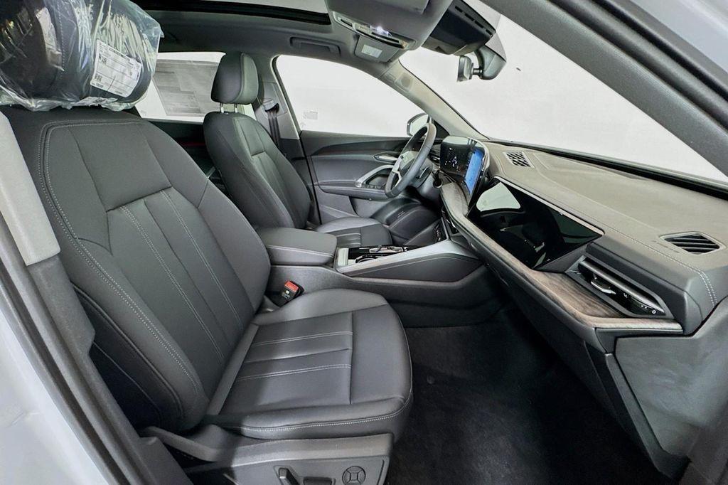 new 2025 Audi Q5 car, priced at $60,325