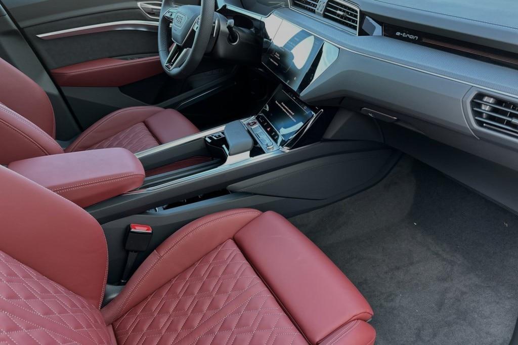 new 2024 Audi SQ8 e-tron car, priced at $104,965