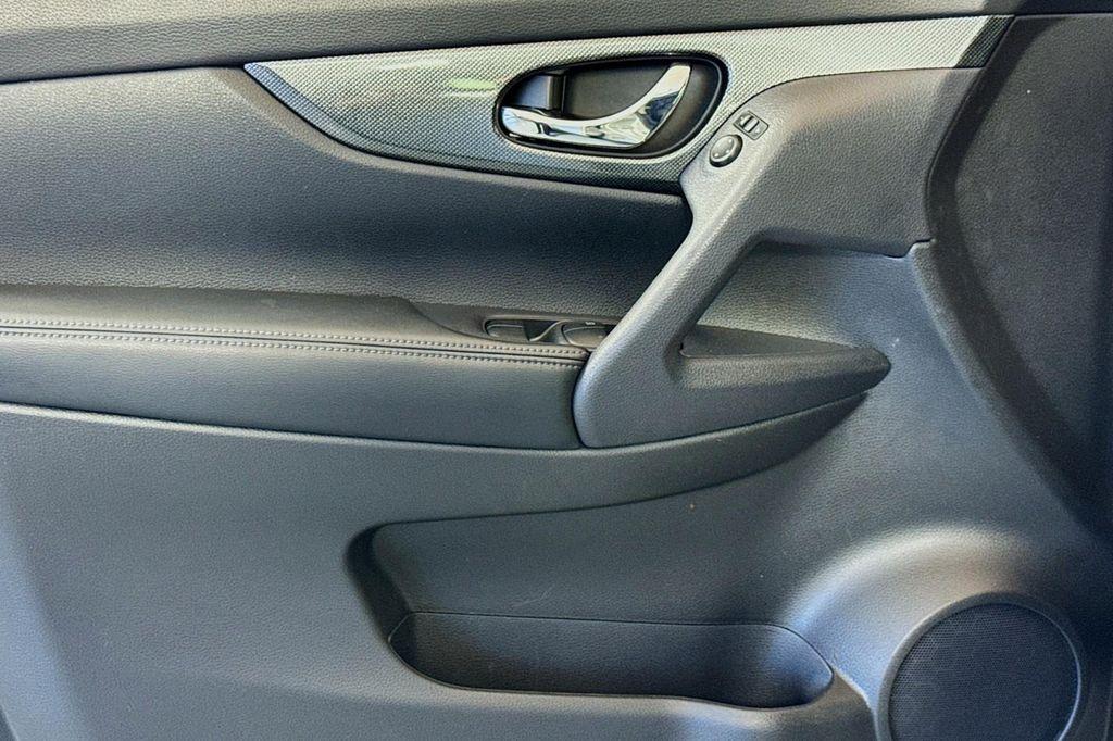 used 2015 Nissan Rogue car, priced at $10,844