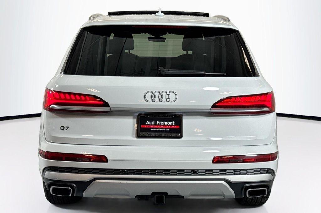 used 2025 Audi Q7 car, priced at $54,884