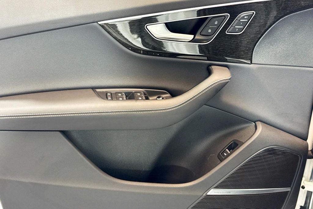 used 2025 Audi Q7 car, priced at $54,884