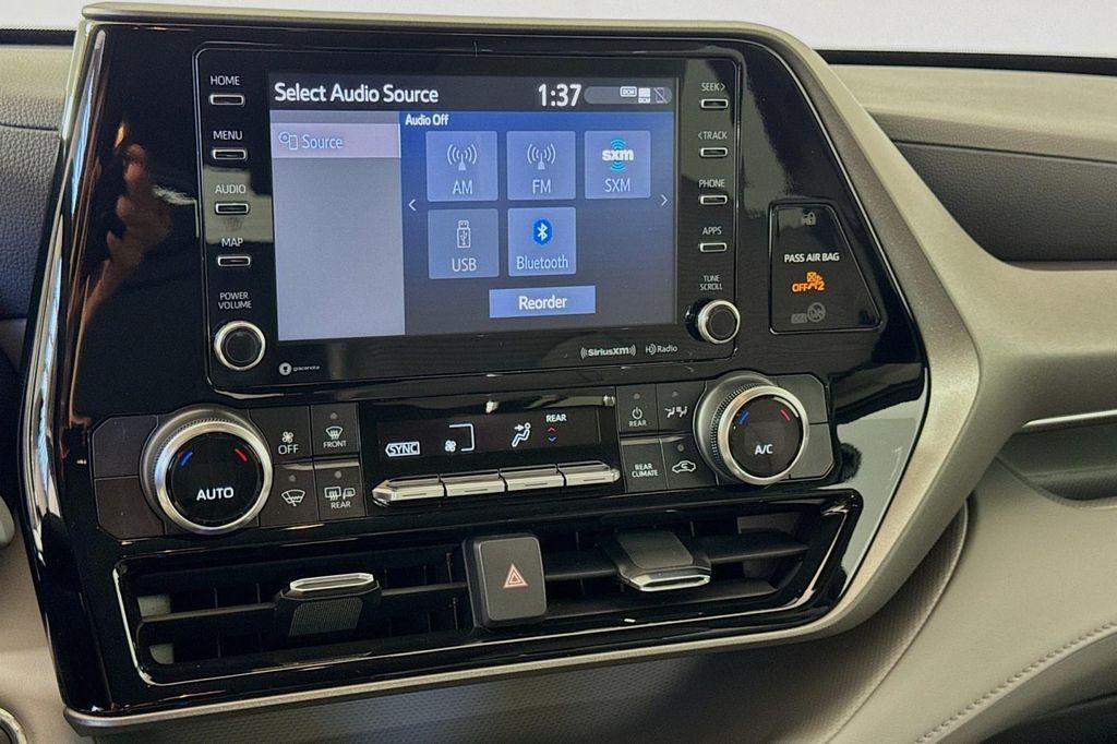 used 2022 Toyota Highlander car, priced at $32,990