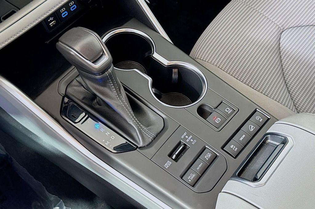 used 2022 Toyota Highlander car, priced at $32,990