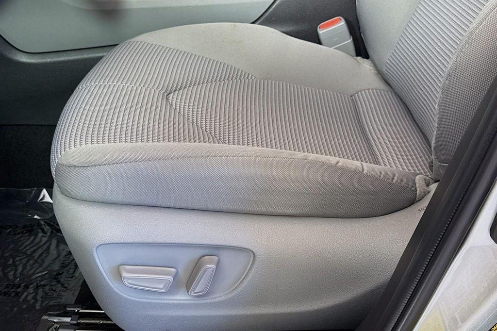 used 2022 Toyota Highlander car, priced at $32,990