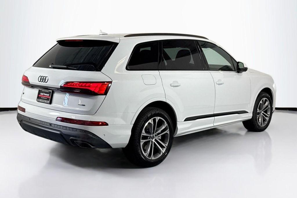 new 2026 Audi Q7 car, priced at $67,545