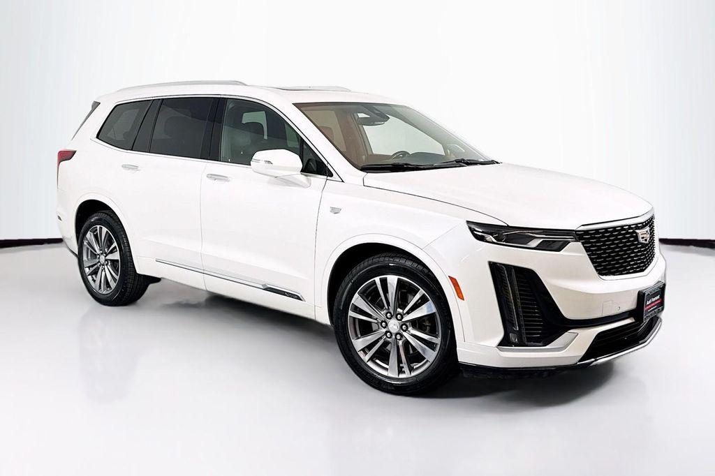 used 2022 Cadillac XT6 car, priced at $30,990