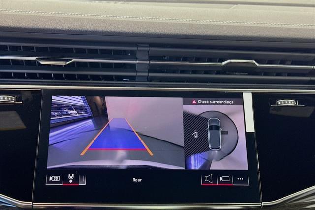 new 2025 Audi Q7 car, priced at $77,750