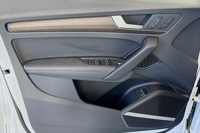 new 2025 Audi Q5 car, priced at $69,385