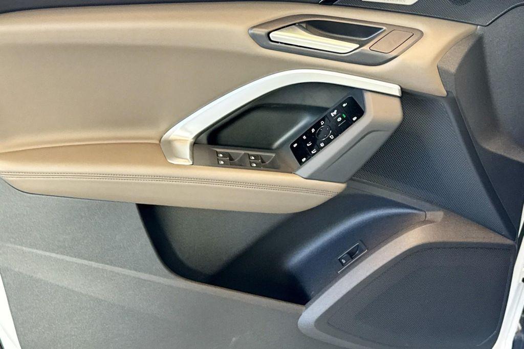 new 2025 Audi Q5 car, priced at $61,390