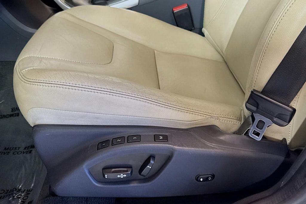 used 2016 Volvo XC60 car, priced at $15,994