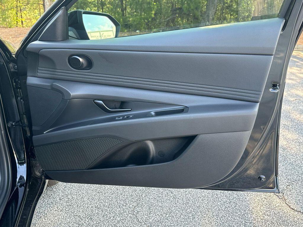new 2025 Hyundai Elantra car, priced at $23,122