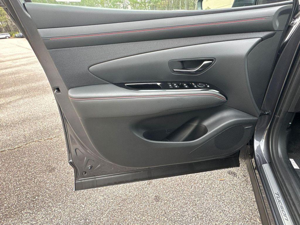 new 2025 Hyundai TUCSON Hybrid car, priced at $36,610