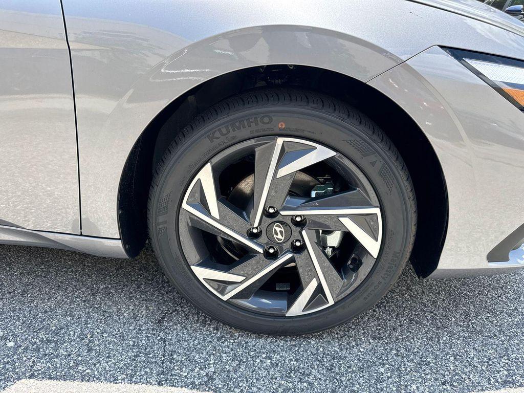 new 2025 Hyundai Elantra car, priced at $22,668