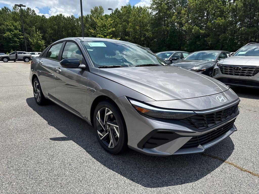 new 2025 Hyundai Elantra car, priced at $22,668