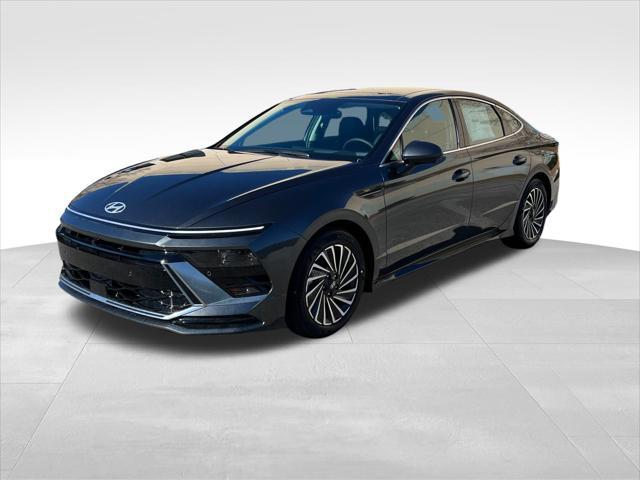 new 2025 Hyundai Sonata Hybrid car, priced at $38,005