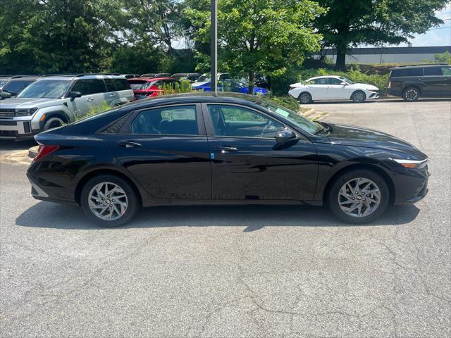 new 2024 Hyundai Elantra HEV car, priced at $22,856