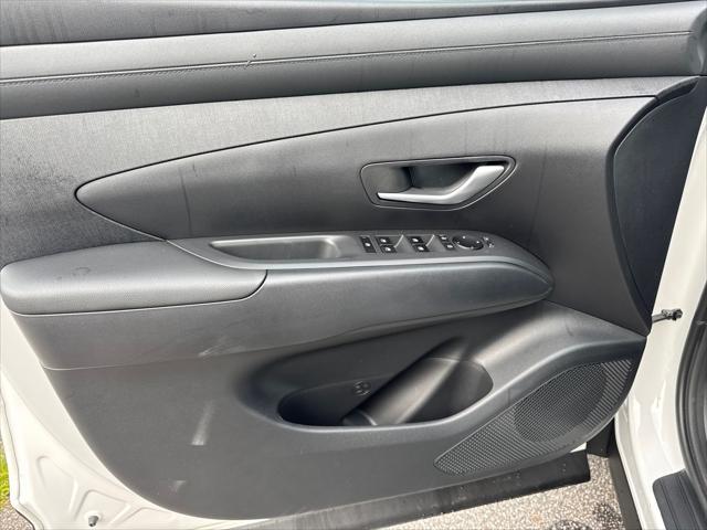 new 2025 Hyundai TUCSON Hybrid car, priced at $37,090