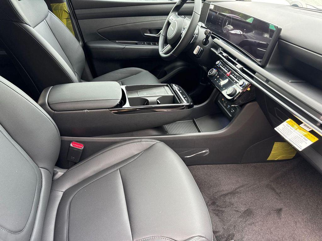 new 2025 Hyundai TUCSON Hybrid car, priced at $33,273