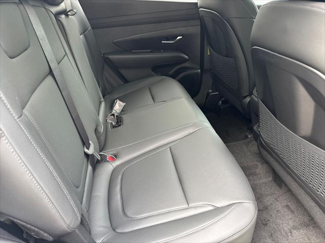 new 2025 Hyundai TUCSON Hybrid car, priced at $37,090