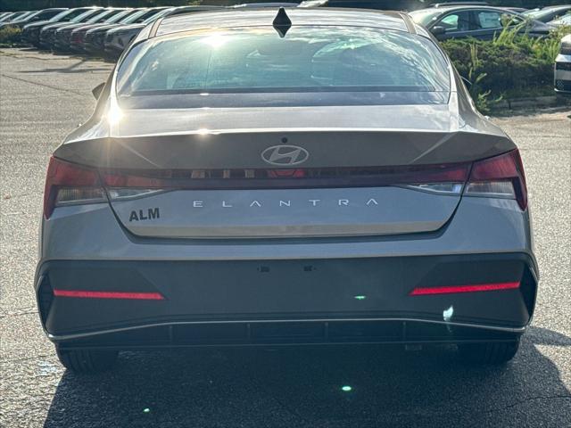 new 2025 Hyundai Elantra car, priced at $22,834