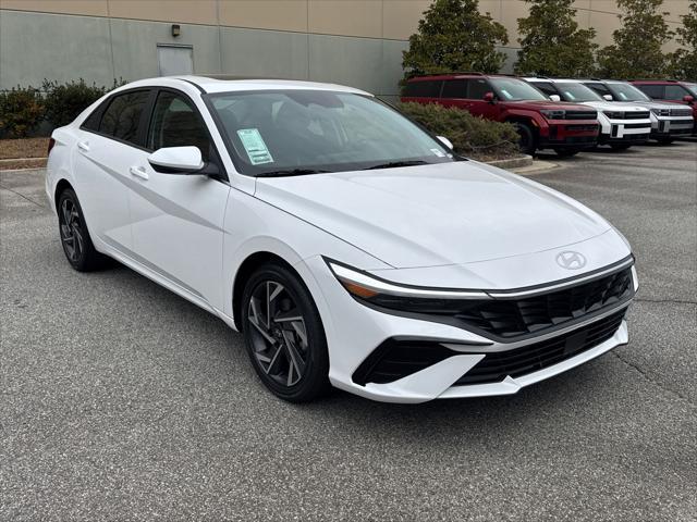 new 2025 Hyundai Elantra car, priced at $22,266