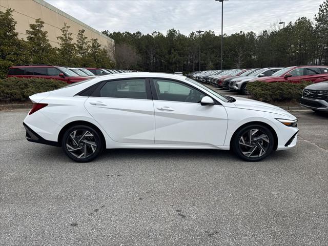 new 2025 Hyundai Elantra car, priced at $22,266