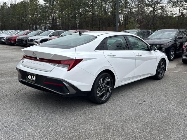 new 2025 Hyundai Elantra car, priced at $22,266