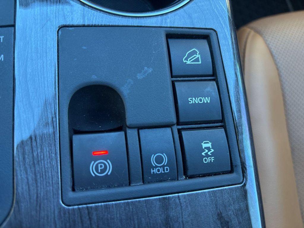 used 2023 Toyota Highlander car, priced at $37,720