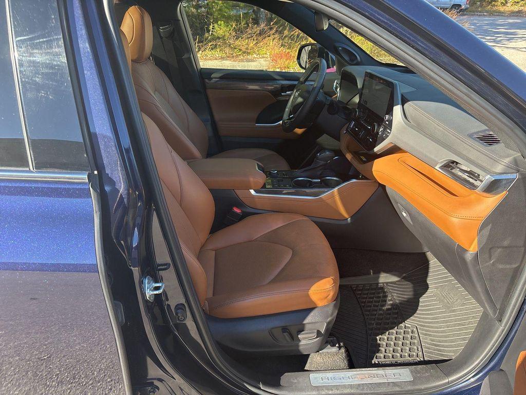 used 2023 Toyota Highlander car, priced at $37,720