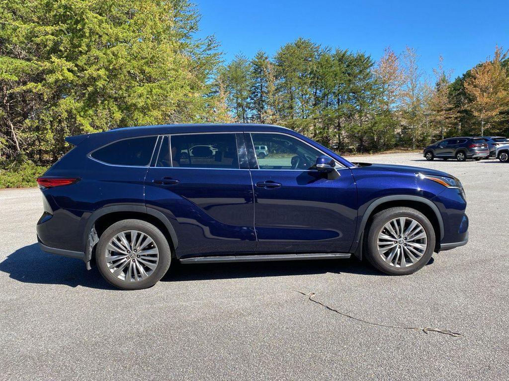 used 2023 Toyota Highlander car, priced at $37,720