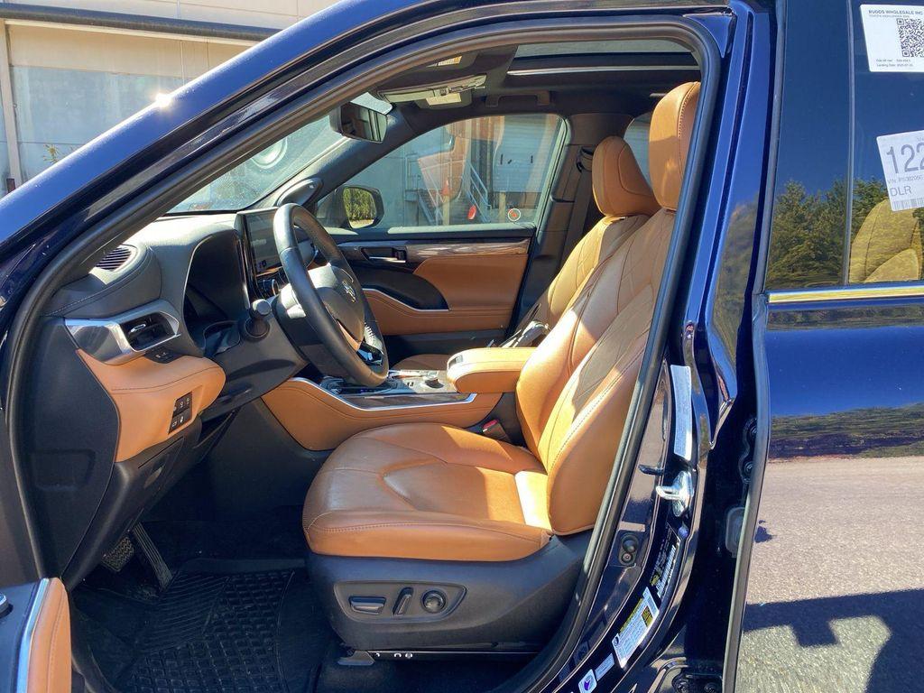 used 2023 Toyota Highlander car, priced at $37,720