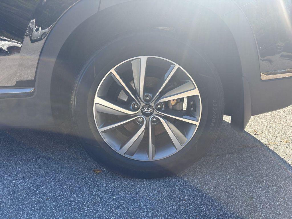 used 2020 Hyundai Santa Fe car, priced at $18,120