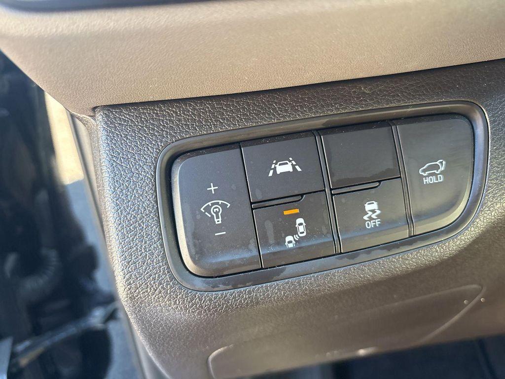 used 2020 Hyundai Santa Fe car, priced at $18,120