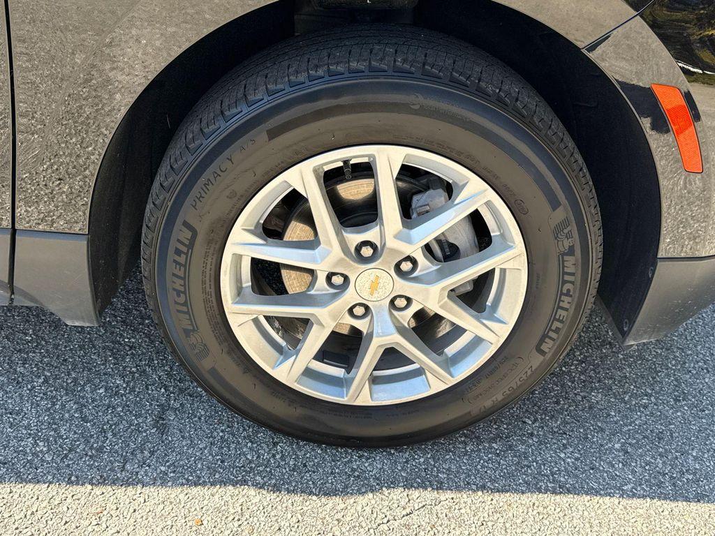 used 2024 Chevrolet Equinox car, priced at $21,120