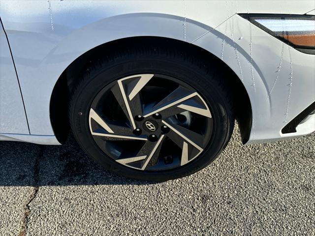 new 2025 Hyundai Elantra car, priced at $25,836