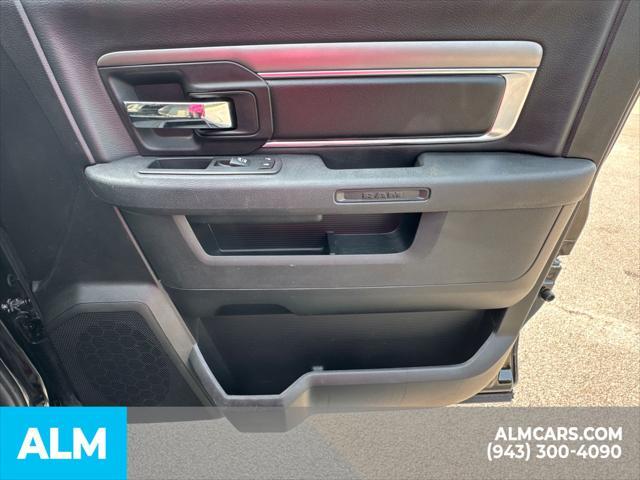 used 2022 Ram 1500 Classic car, priced at $32,670