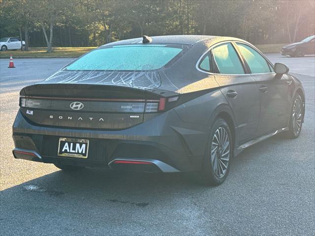 new 2024 Hyundai Sonata Hybrid car, priced at $28,245