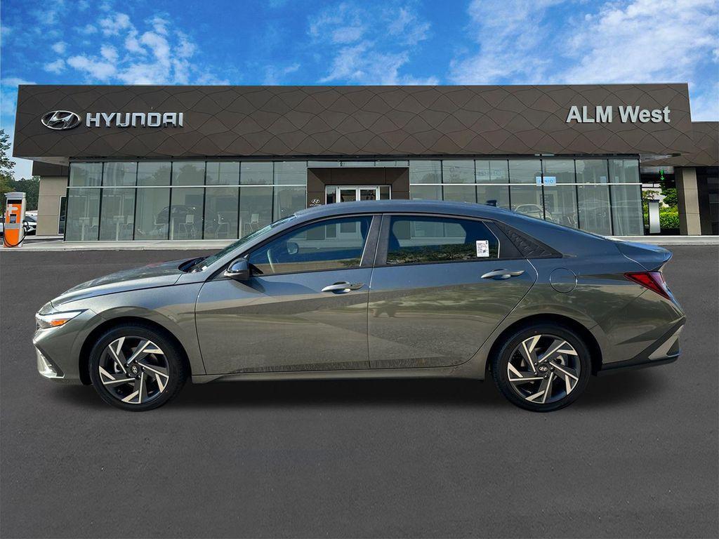 new 2025 Hyundai Elantra car, priced at $21,230