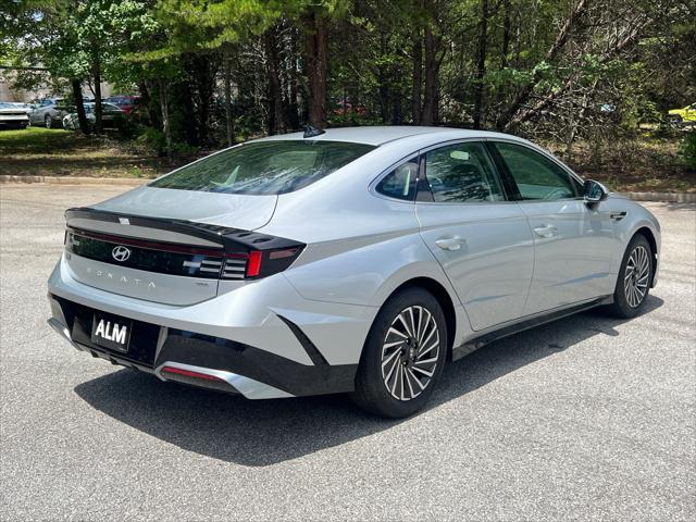 new 2024 Hyundai Sonata Hybrid car, priced at $30,137