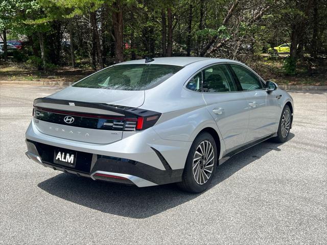 new 2024 Hyundai Sonata Hybrid car, priced at $30,137