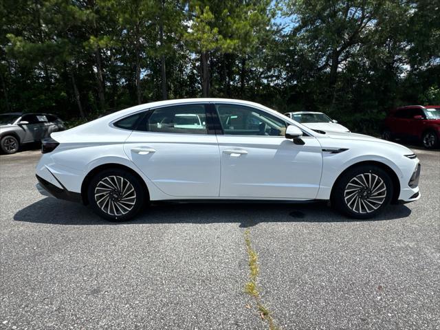 new 2025 Hyundai Sonata Hybrid car, priced at $36,510