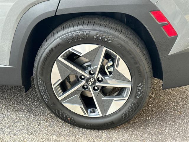 new 2025 Hyundai Tucson car, priced at $33,555