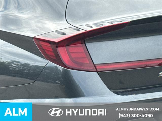 used 2022 Hyundai Sonata Hybrid car, priced at $21,920