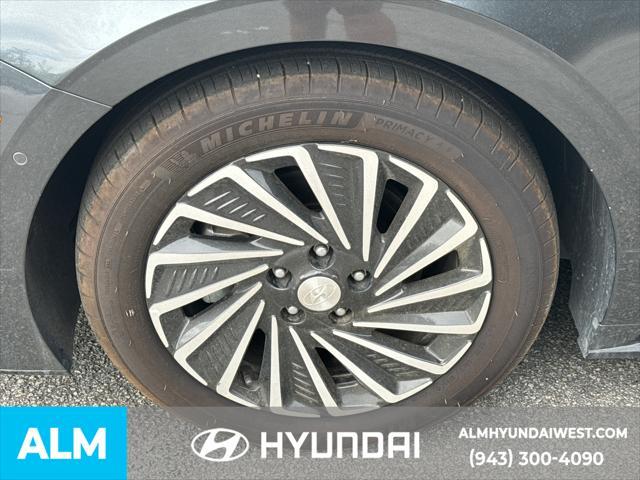 used 2022 Hyundai Sonata Hybrid car, priced at $21,920